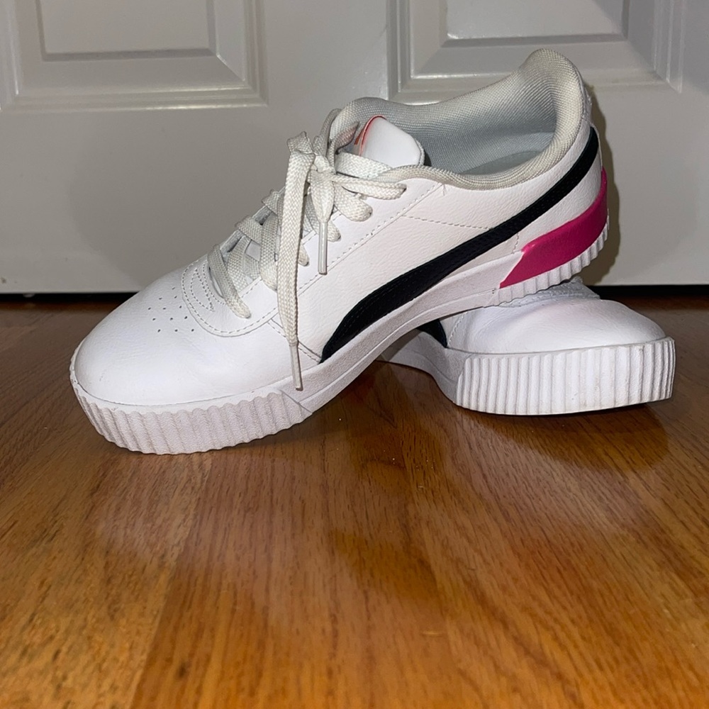 Puma Carina Low Trainers White Size 9.5 White, Black, and Pink
